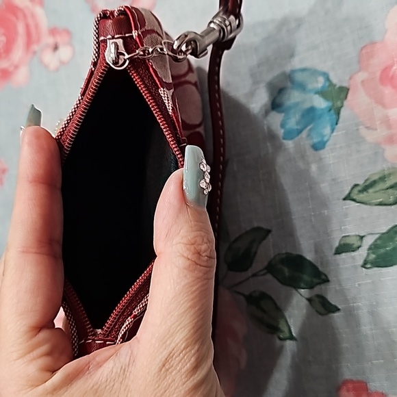 Coach wristlet - Picture 3 of 3